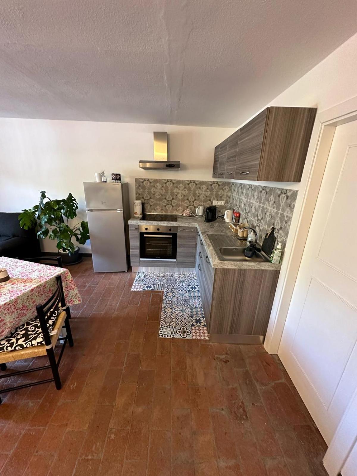 Casa Garibaldi Hotell Pontremoli Eksteriør bilde