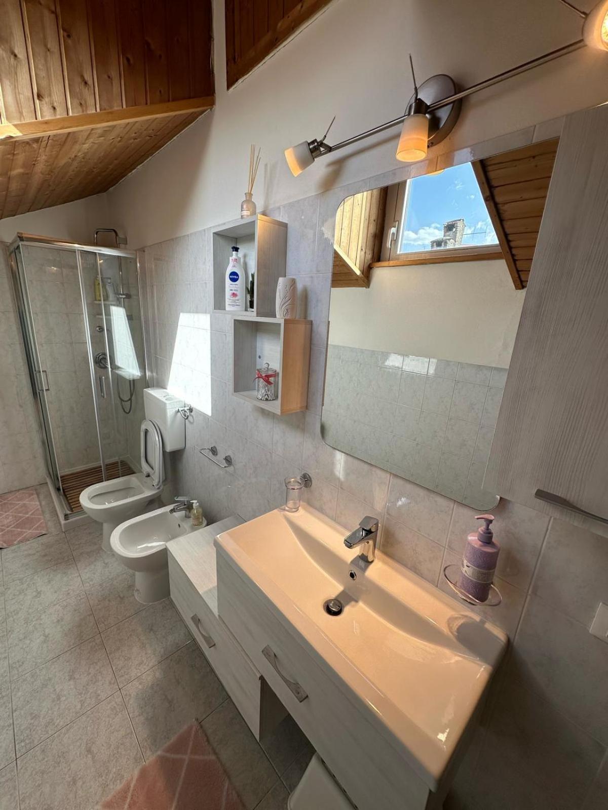 Casa Garibaldi Hotell Pontremoli Eksteriør bilde